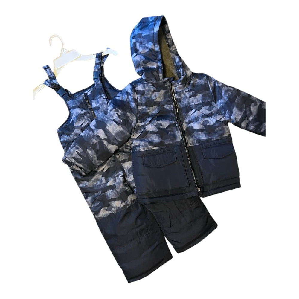 Boys 2 piece snowsuit - Oshkosh B’gosh - NWT